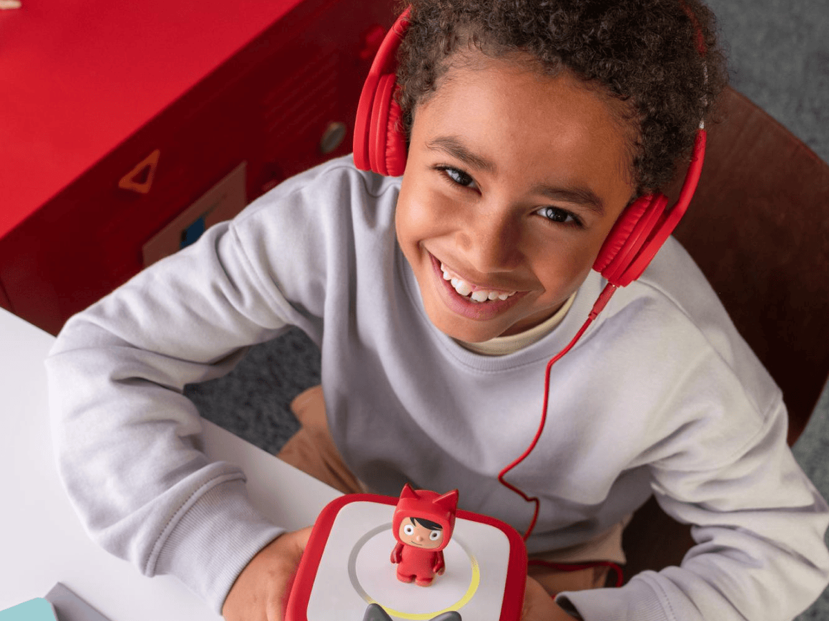 Wired Headphones: Sunset Red - Image 5